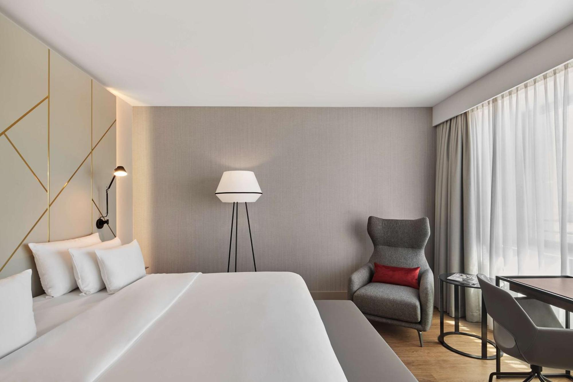 Hotel Nh Collection Bavaria 4*