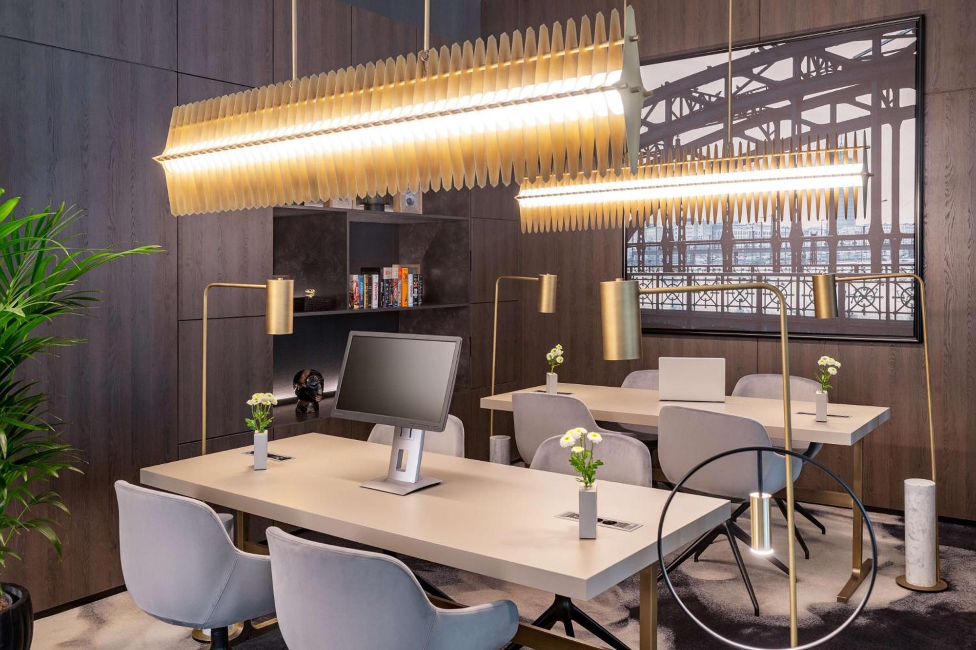 Hotel Nh Collection Bavaria 4*